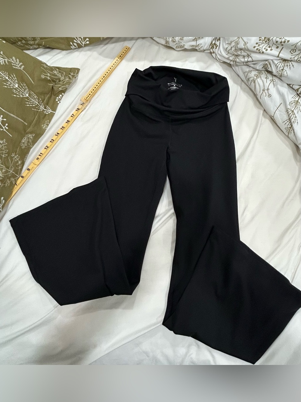 Yogalicious Black Flare Yoga Pants Foldover Waist High Rise Size M
